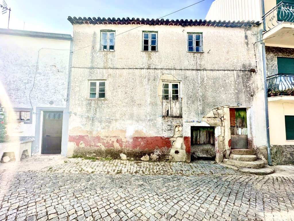 Casa Rústica para venda no centro de Valverde, Fundão! - Grande imagem: 3/5