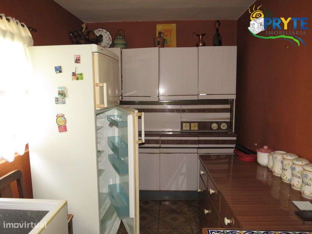 Quinta composta por moradia T4 situada perto de Cernache do Bonjardim-10