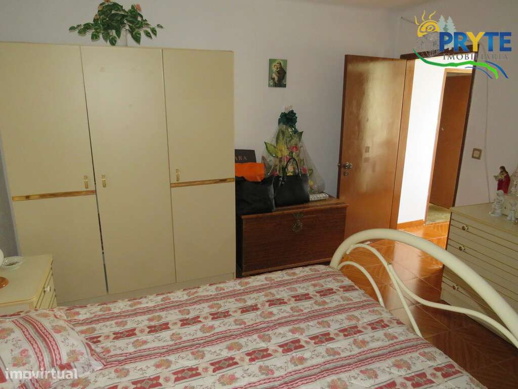 Moradia T5 situada a 10 minutos de Vila de Rei-25