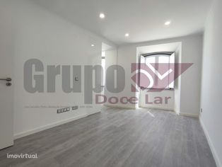 SESIMBRA - Apartamento T1 TOTALMENTE REMODELADO