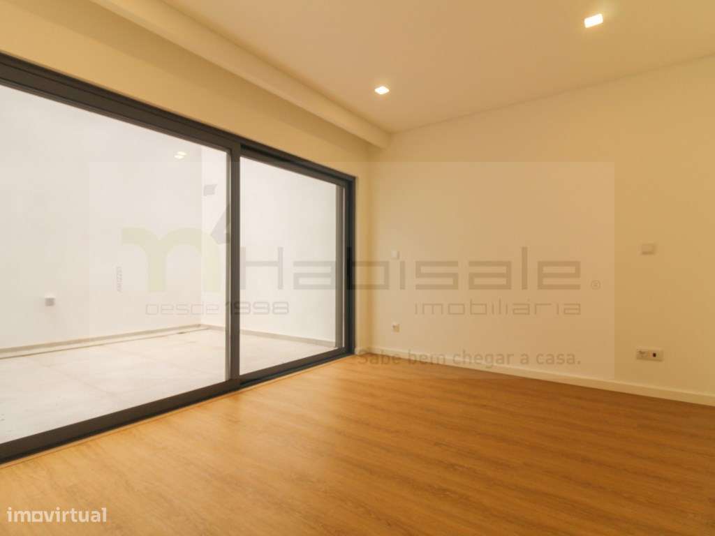 Moradia de Luxo com elevador, piscina e vista panorâmica, em Loures-33