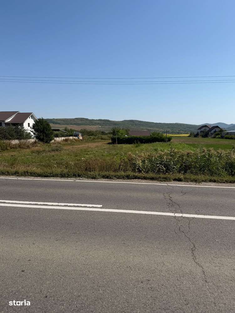 Vand Teren ITRAVILAN intersectie cu TRAIAN - BUHOCI , la STRADA-6