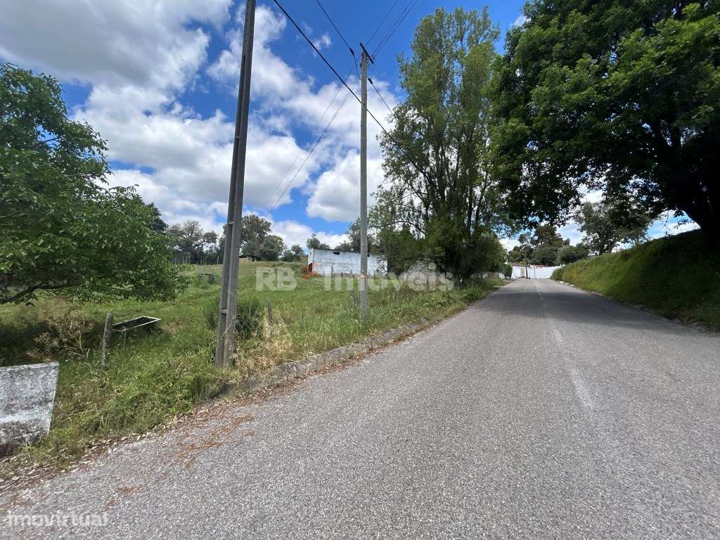Terreno rústico com PDM Urbano - Carvalhais, Ferreira do Zêzere - Grande imagem: 4/25