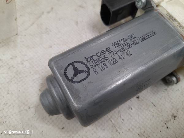 Motor Elevador Frente Esquerdo Mercedes-Benz A-Class (W169) - 3