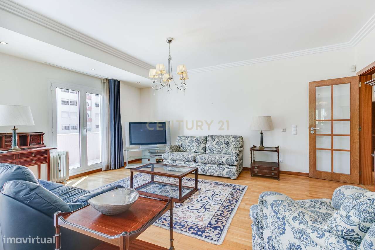 Apartamento T4 totalmente mobilado nas Laranjeiras - Grande imagem: 5/43