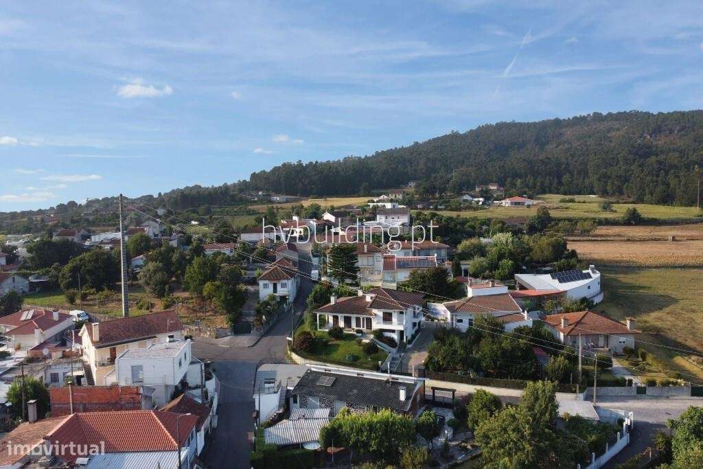 Moradia T4 Individual em Galegos S. Martinho, Barcelos - Grande imagem: 2/15