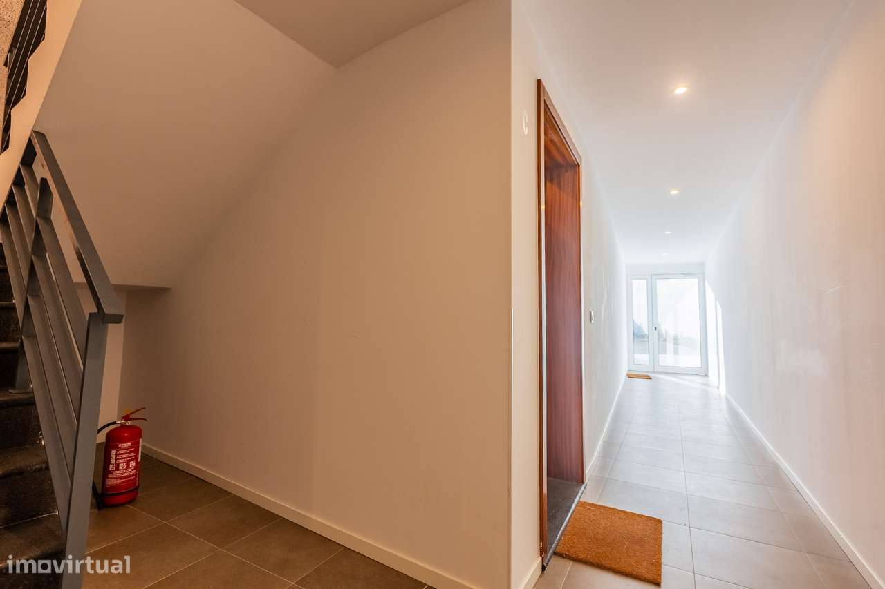 Prédio T5 - Centro de Ponta Delgada-16