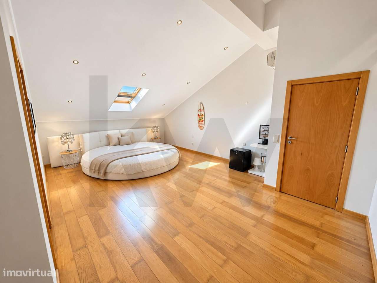 Apartamento Duplex T3+3 em Belas | Amplo, Luminoso e com Vista Desafog-16