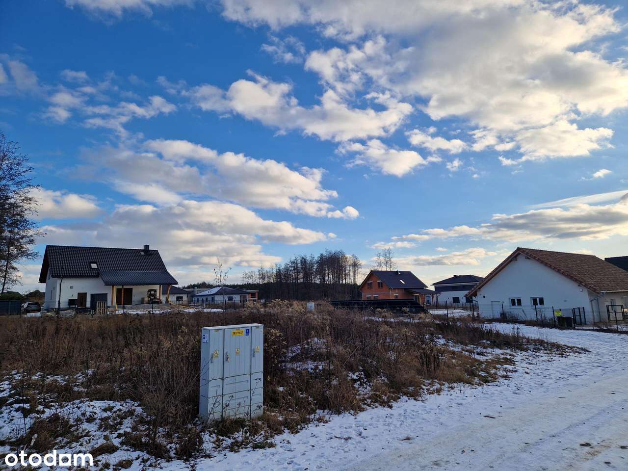 Urokliwa działka w centrum Osiedla Górki-1