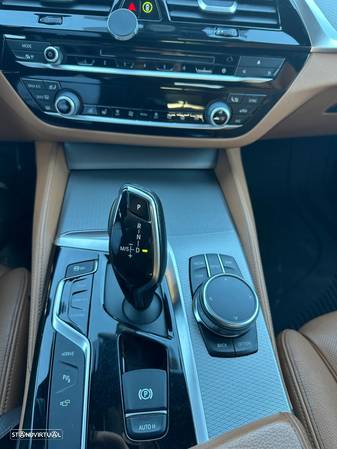 BMW 530 i xDrive Pack M Auto - 18