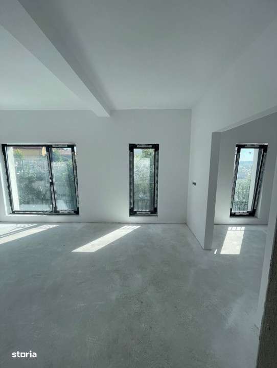 Casa tip duplex, Dambul Rotund, cu view superb - Imagine principală: 4/8