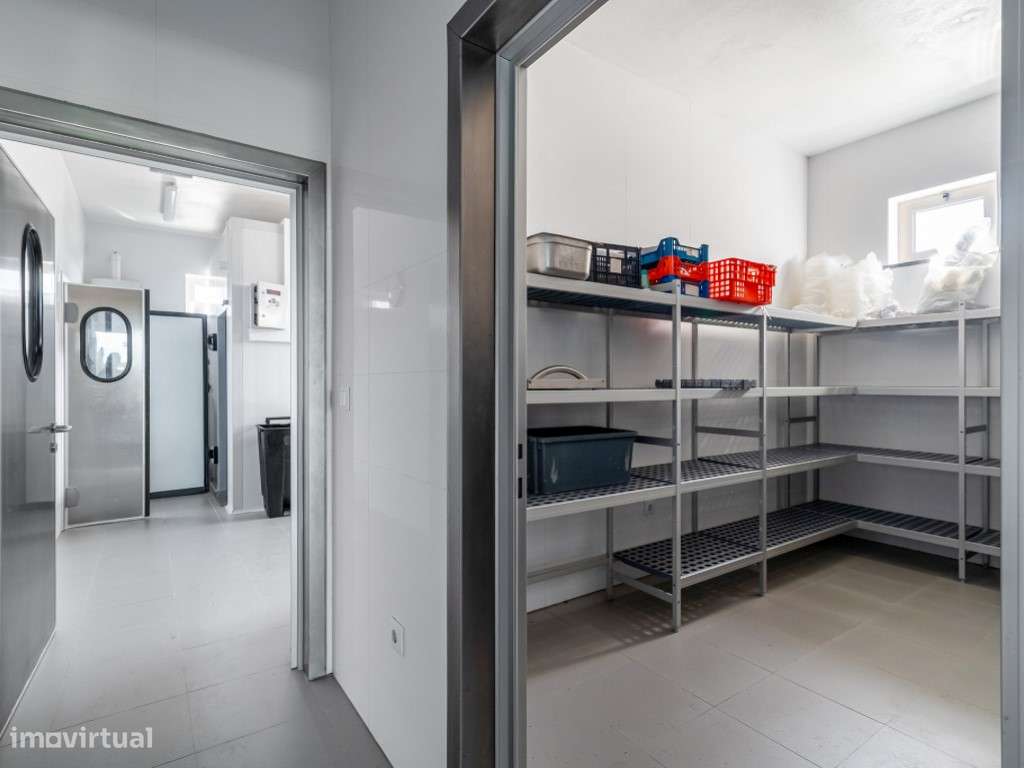 Edifício 1ª linha de mar - Peniche - opções múltiplas de investimento-23