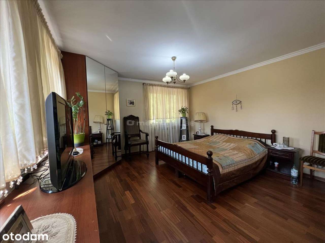 Piękny dom w Zalesiu Dolnym-8