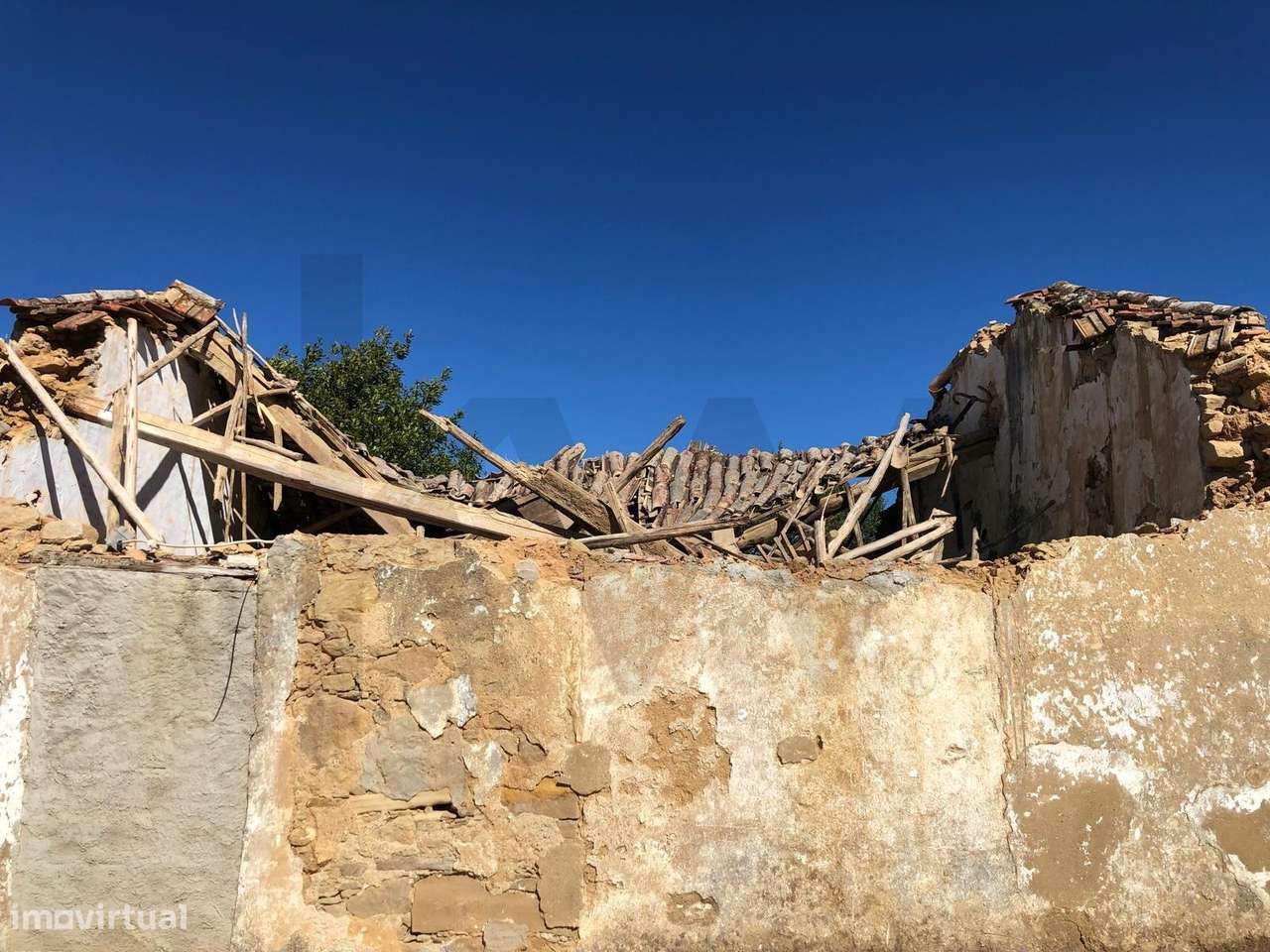 Oportunidade em Penedos de Alenquer – Moradia em Ruína para Recuper - Grande imagem: 4/4