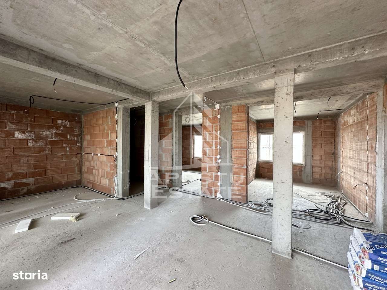 Apartamente 3 camere, 70 mp utili, zona Torontalului - Imagine principală: 2/11