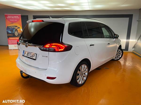 Opel Zafira Tourer 1.6 CDTI ECOTEC Start/Stop Cosmo - 4