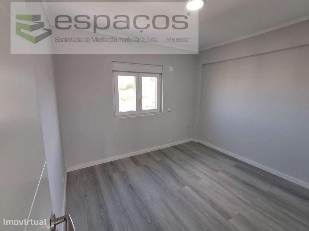 T2 Remodelado na Pontinha, Odivelas-12