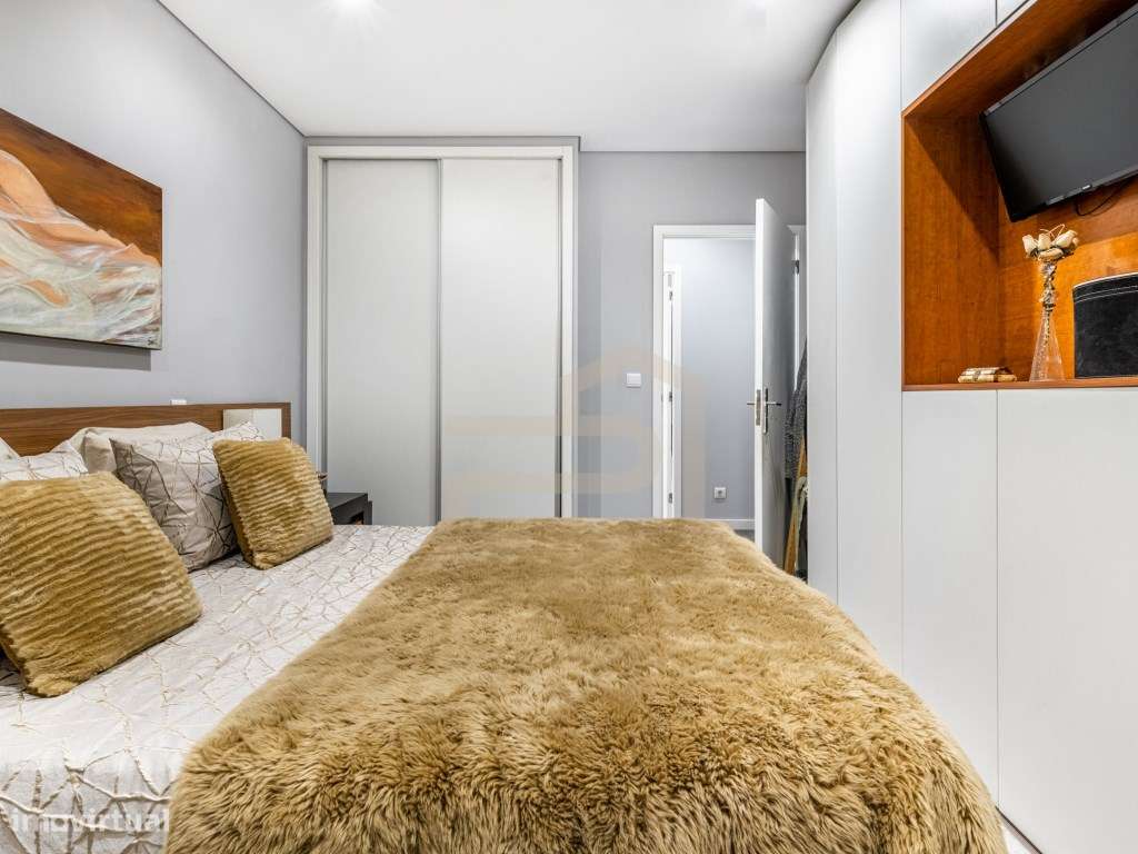 Apartamento T3 Totalmente Remodelado com Garagem - Excelente Locali...-8