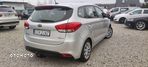 Kia Carens - 10