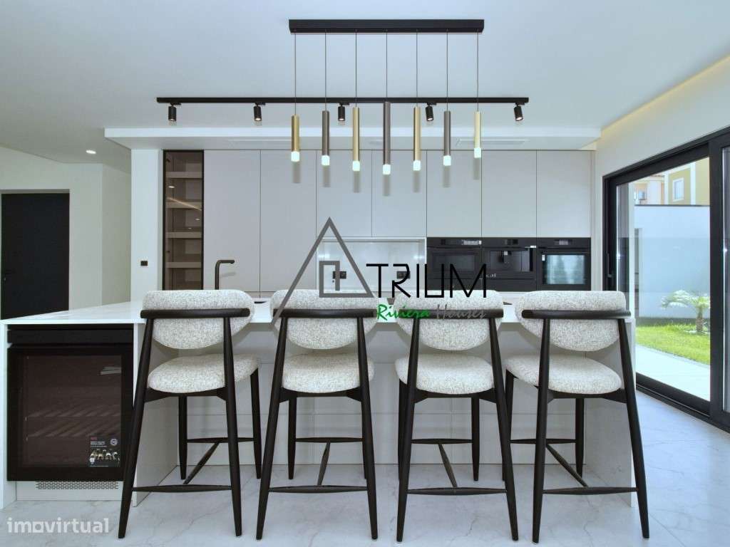 Moradia Contemporânea de Luxo com Piscina Aquecida, Jardim e Cave M...-12