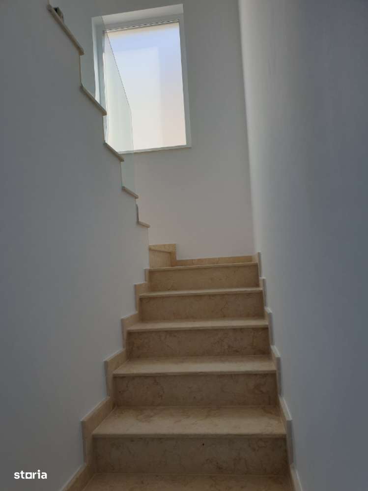 Rediu–Valea Lupului– IASI– Casă cu 4 camere in duplex, bucatarie inch.-11