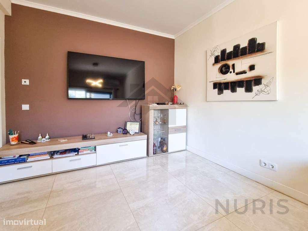 Moradia T5 para venda na Urbanização Bela Vista, Parchal - Grande imagem: 4/58