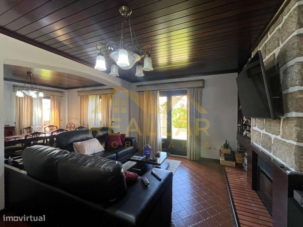 Moradia térrea T4 com jardim e piscina na Póvoa de Varzim - Grande imagem: 4/30