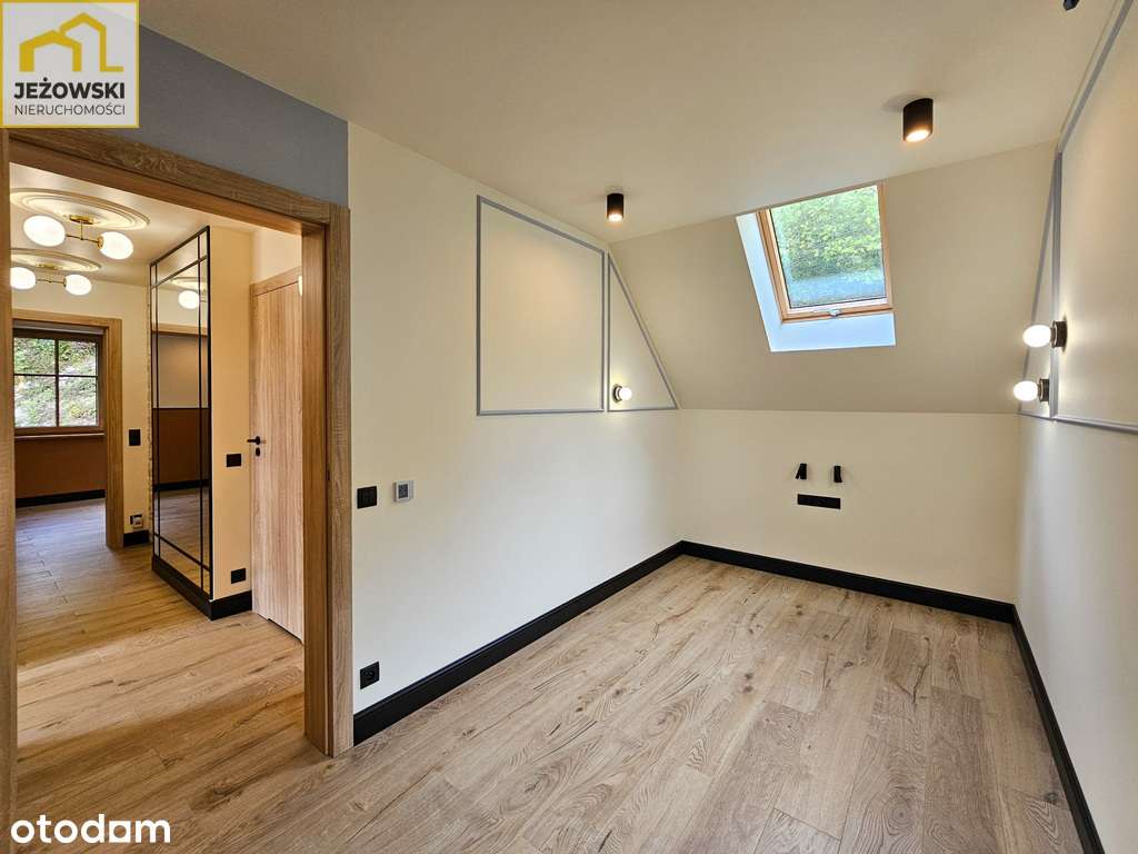 Nowoczesna willa w centrum Kazimierza Dolnego.-16