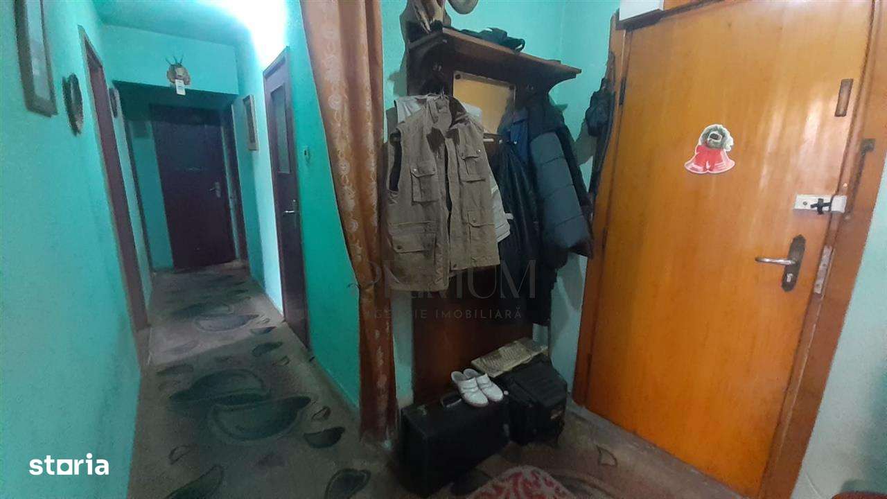 TORONTALULUI - ETAJ 3 - LIFT - BLOC IZOLAT - 3 CAMERE - DECOMANDAT - 2 - Imagine principală: 4/6