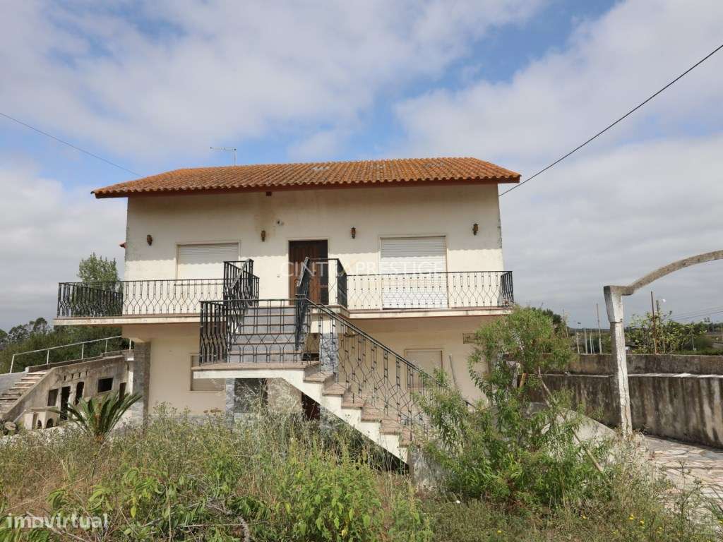 Moradia Isolada de 7 Assoalhadas em Montelavar - Sintra-31