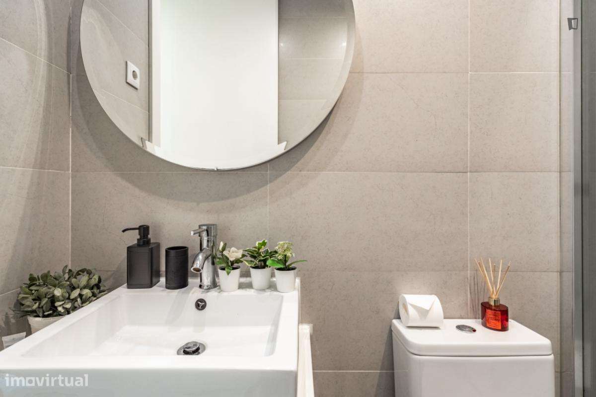 Quarto - localizado em Campolide Lisbon - Grande imagem: 3/22