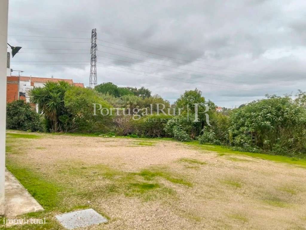 Quinta com 13.000 m² e 3 Moradias no Cartaxo, Póvoa da Isenta-15