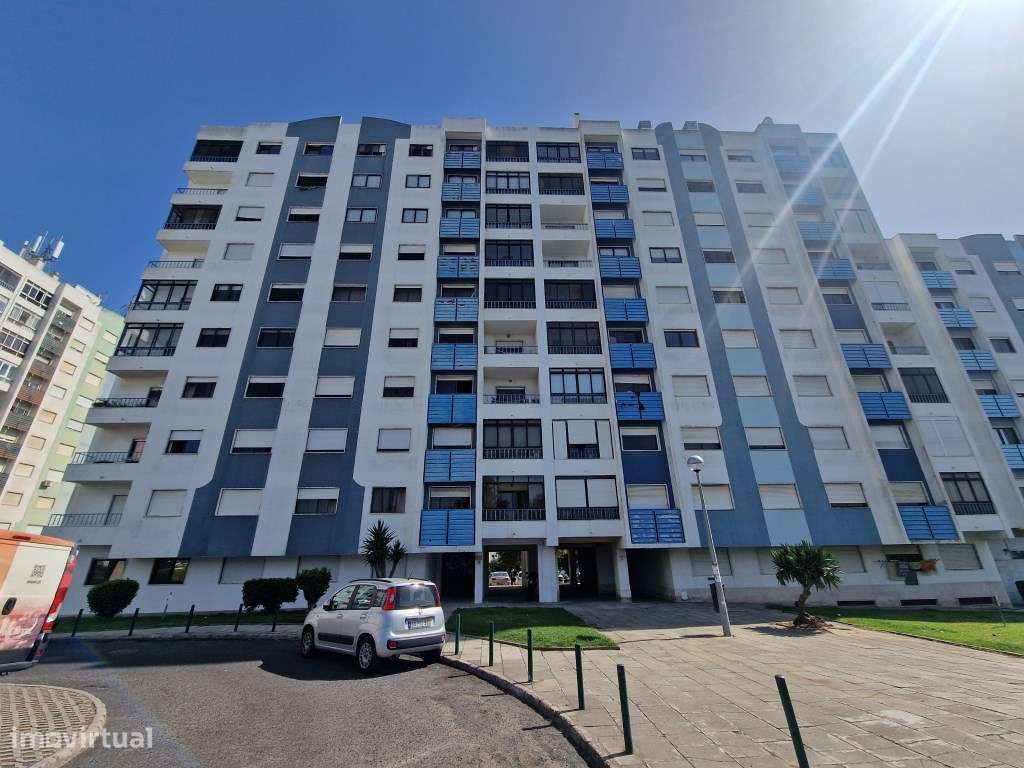 Espaçoso apartamento T2, localizado em São Marcos, Cacém.-23