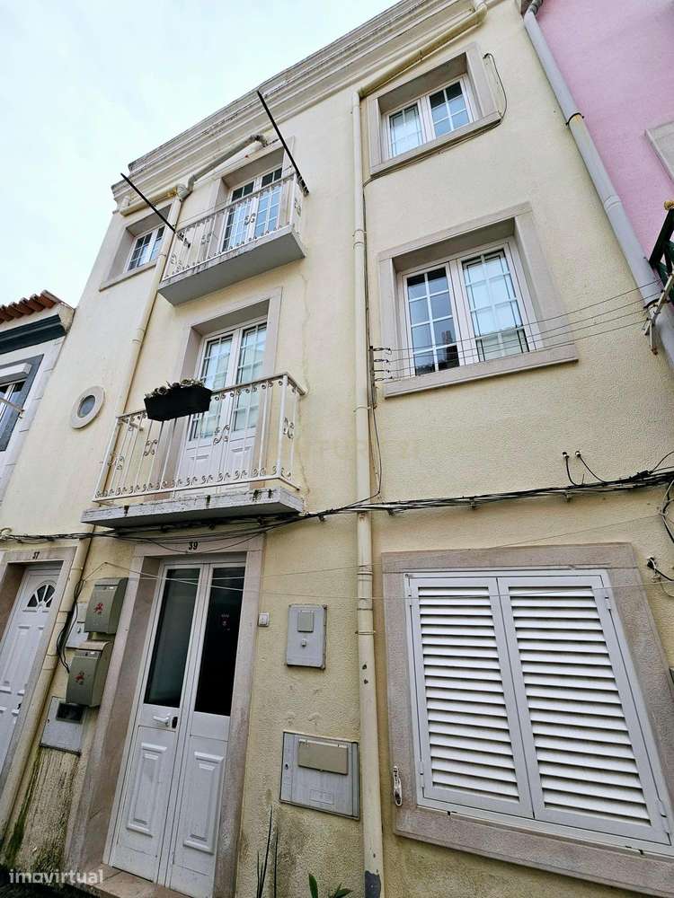 Prédio zona histórica do Seixal - Grande imagem: 5/20