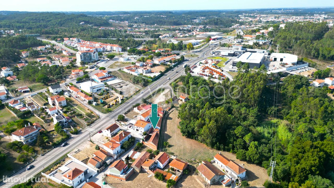 Terreno para construção em Azoia - Leiria