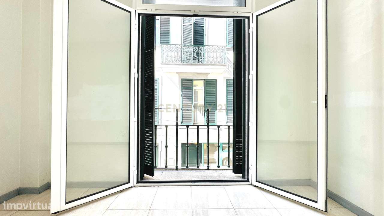 Prédio Urbano no Centro do Funchal – Oportunidade de Investimento - Lo-11