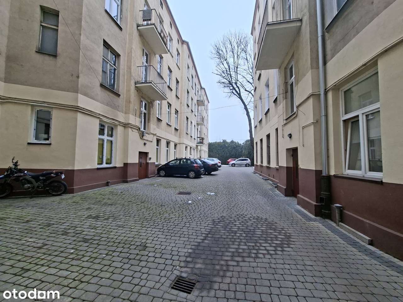 Polesie/Centrum. Duże mieszkanie w oficynie kamienicy 6 pokoi-11