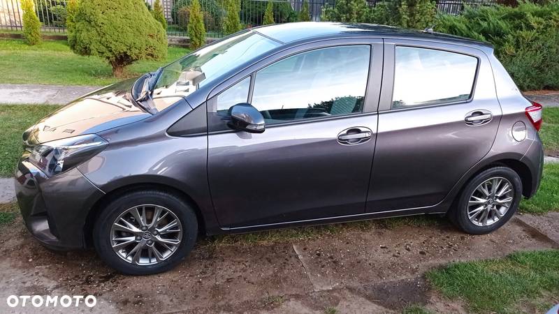 Toyota Yaris 1.0 Premium - 20