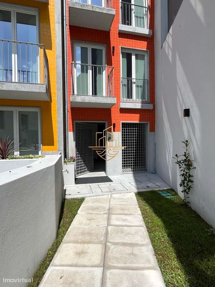 Apartamento T0+1 Turnkey Premium com Garagem e Duas Varandas — Centro-5