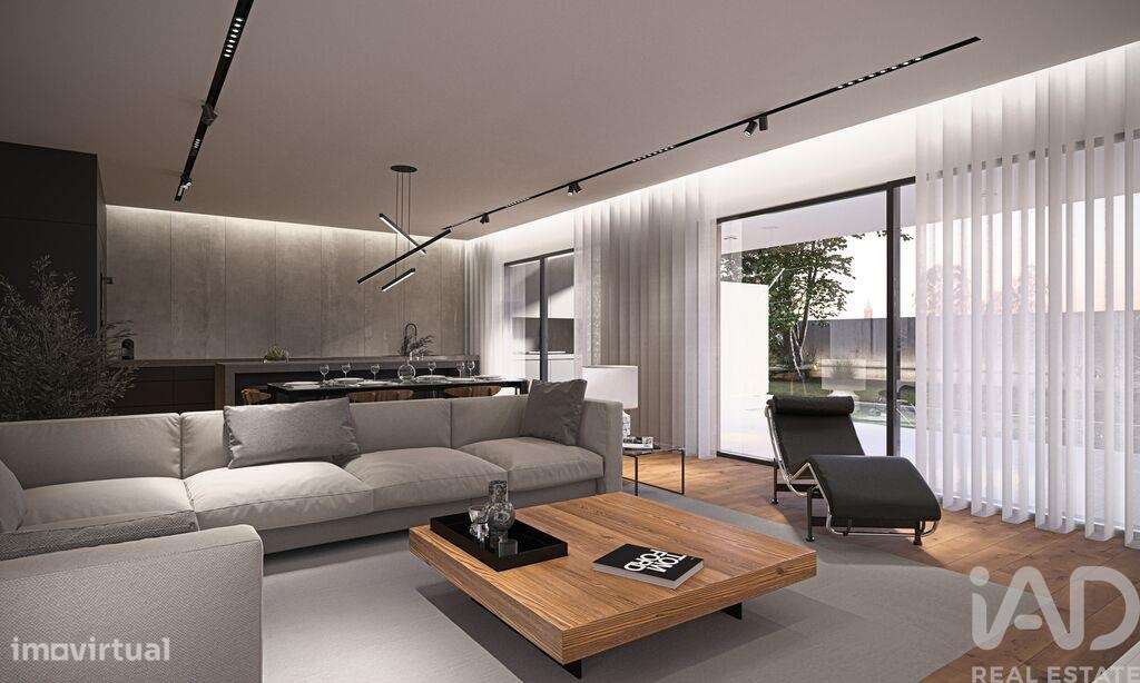 Casa / Villa T3 em Santa Maria, São Pedro e Sobral da Lagoa de 175,00 - Grande imagem: 5/28