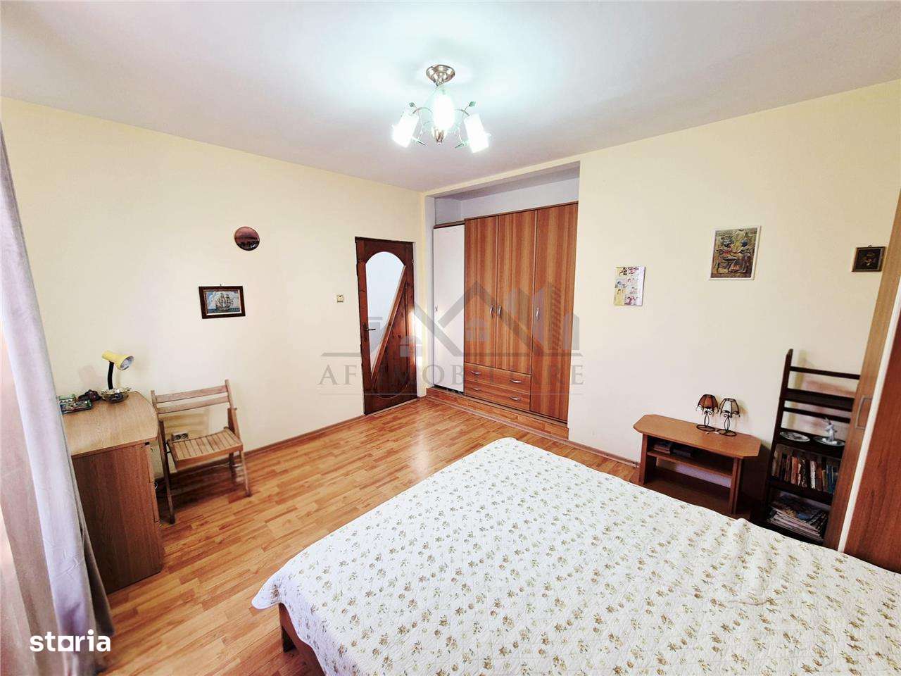 Casa de vanzare in Tatarasi - Imagine principală: 5/19