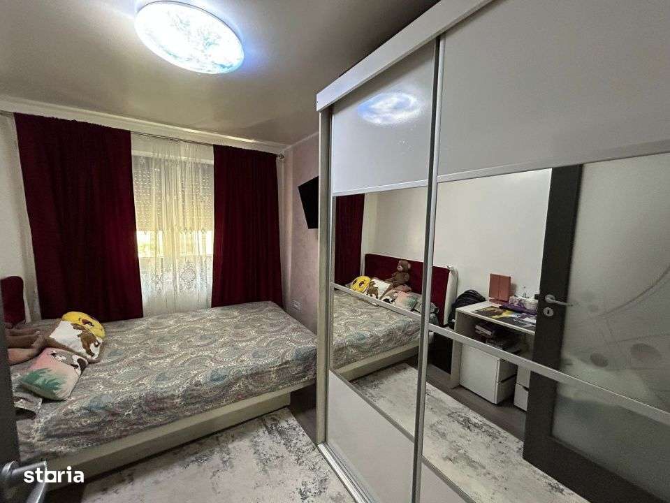 - Apartament 3 camere Calarasilor Viziru, La Cheie, etaj 2 - Imagine principală: 5/12