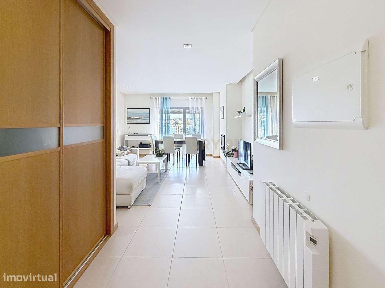 Apartamento T2 com varanda e garagem fechada na Nazaré.-8
