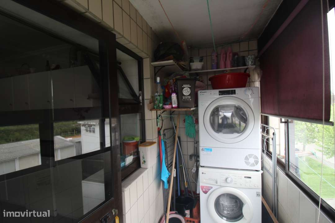 APARTAMENTO T3 EM ESMORIZ-17