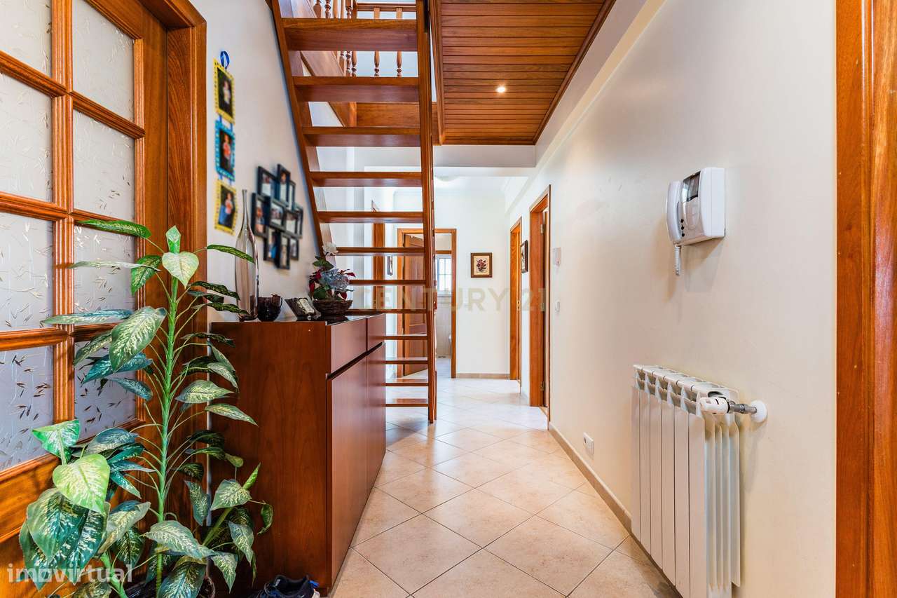Property in Sem Nome, Marrazes e Barosa, Leiria