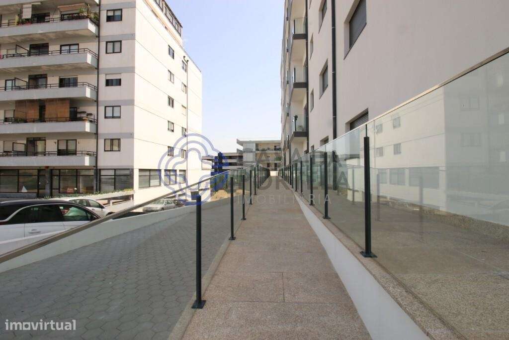 Apartamento T4 duplex com 2 salas para arrendar ao El Corte Inglés, Ru - Grande imagem: 2/57
