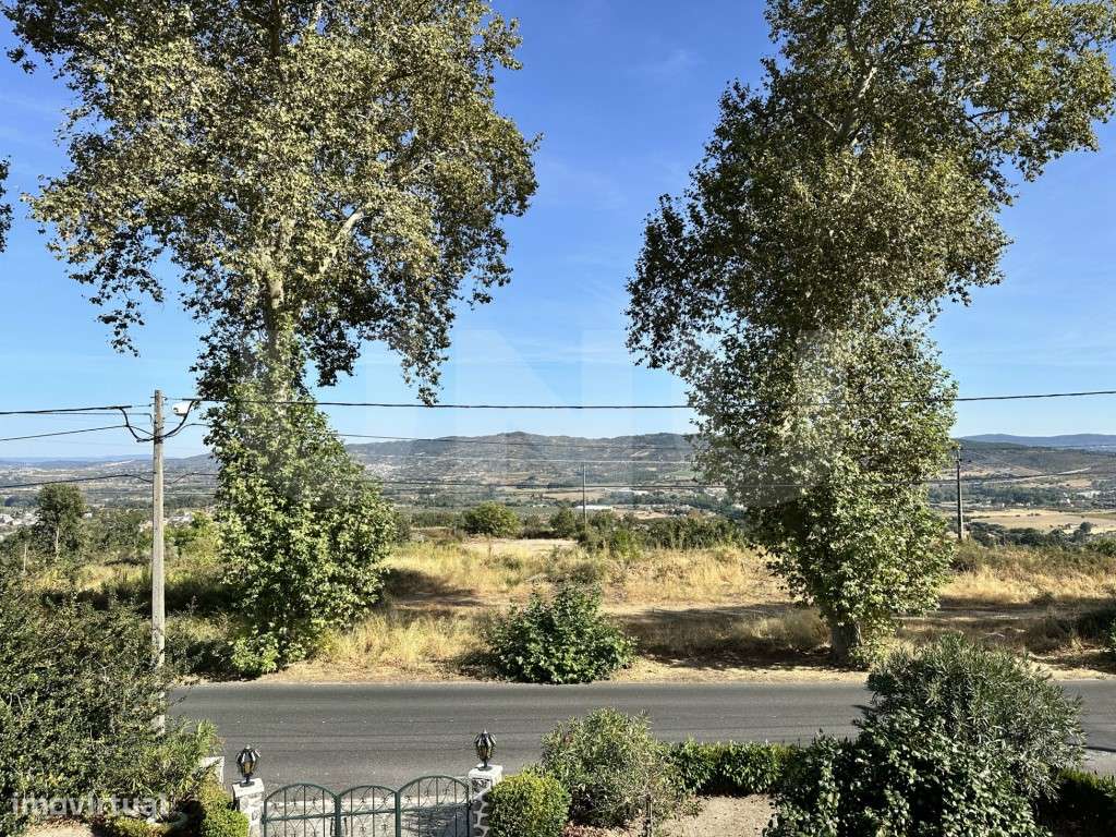 Moradia T3 com logradouro e anexo - Bairro do Espertim, Covilhã-34