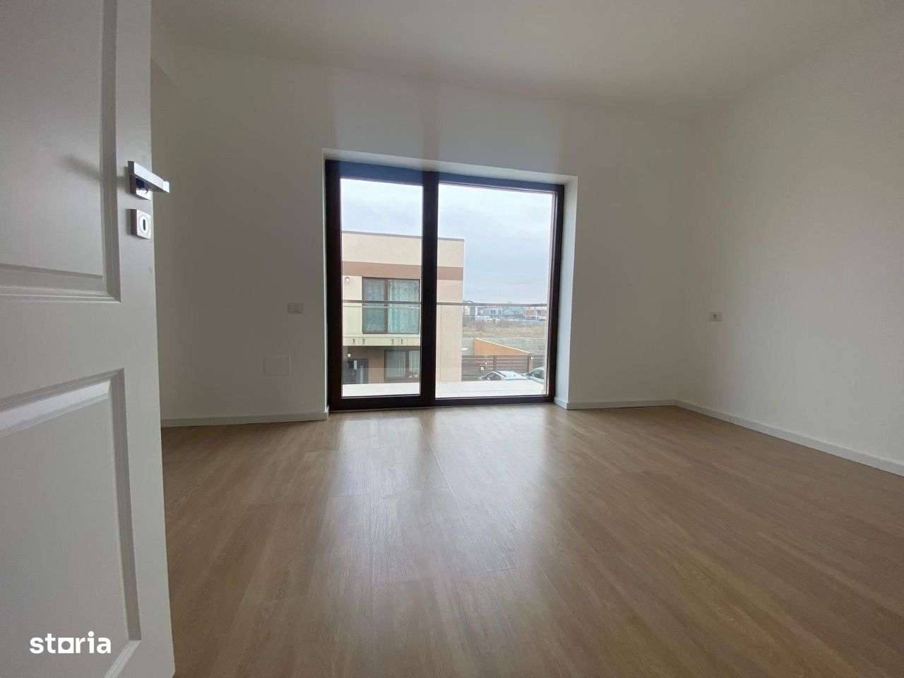 Prel.Ghencea-Dantelei-Vila finisata modern - Imagine principală: 5/19