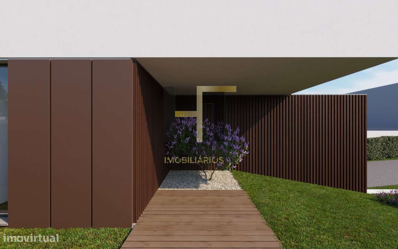 Moradia T3 | 235m² de Logradouro + Possibilidade de Piscina | Varanda-36