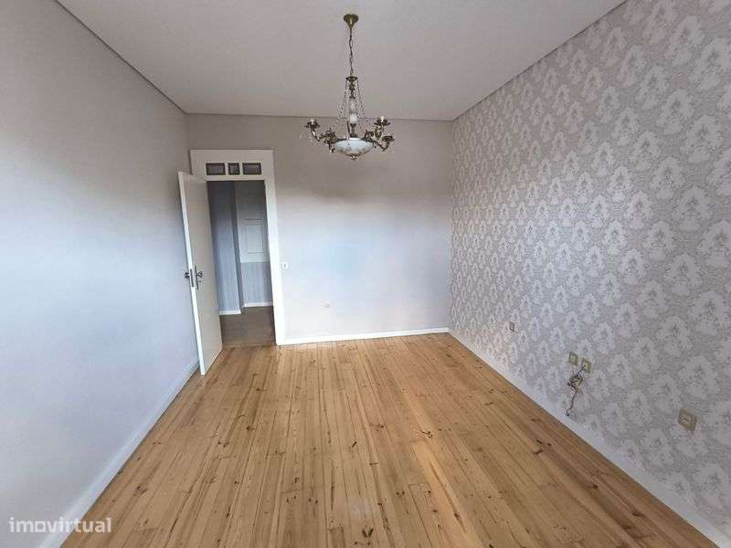 Moradia central e renovada junto ao Rio Douro, no Norte de Portugal - Grande imagem: 5/12